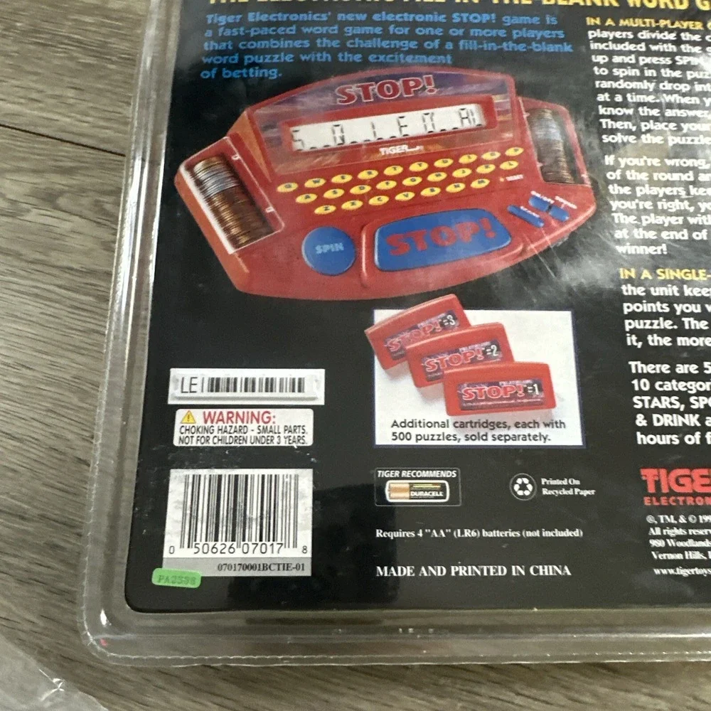 Tiger Electronics STOP! Word Game Unisex OS Red NEW Vintage 1998 Handheld 07-017